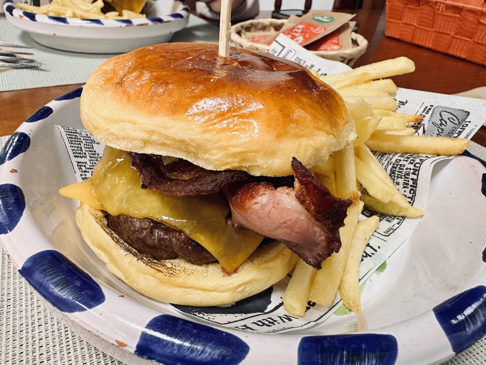 Hamburguesa gourmet de la casa